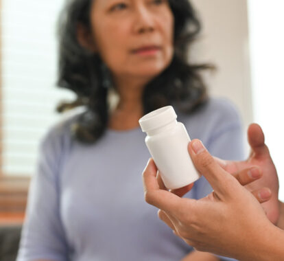 Tylenol, Bayer, Advil, and Aleve: What’s The Difference? - Texas MedClinic